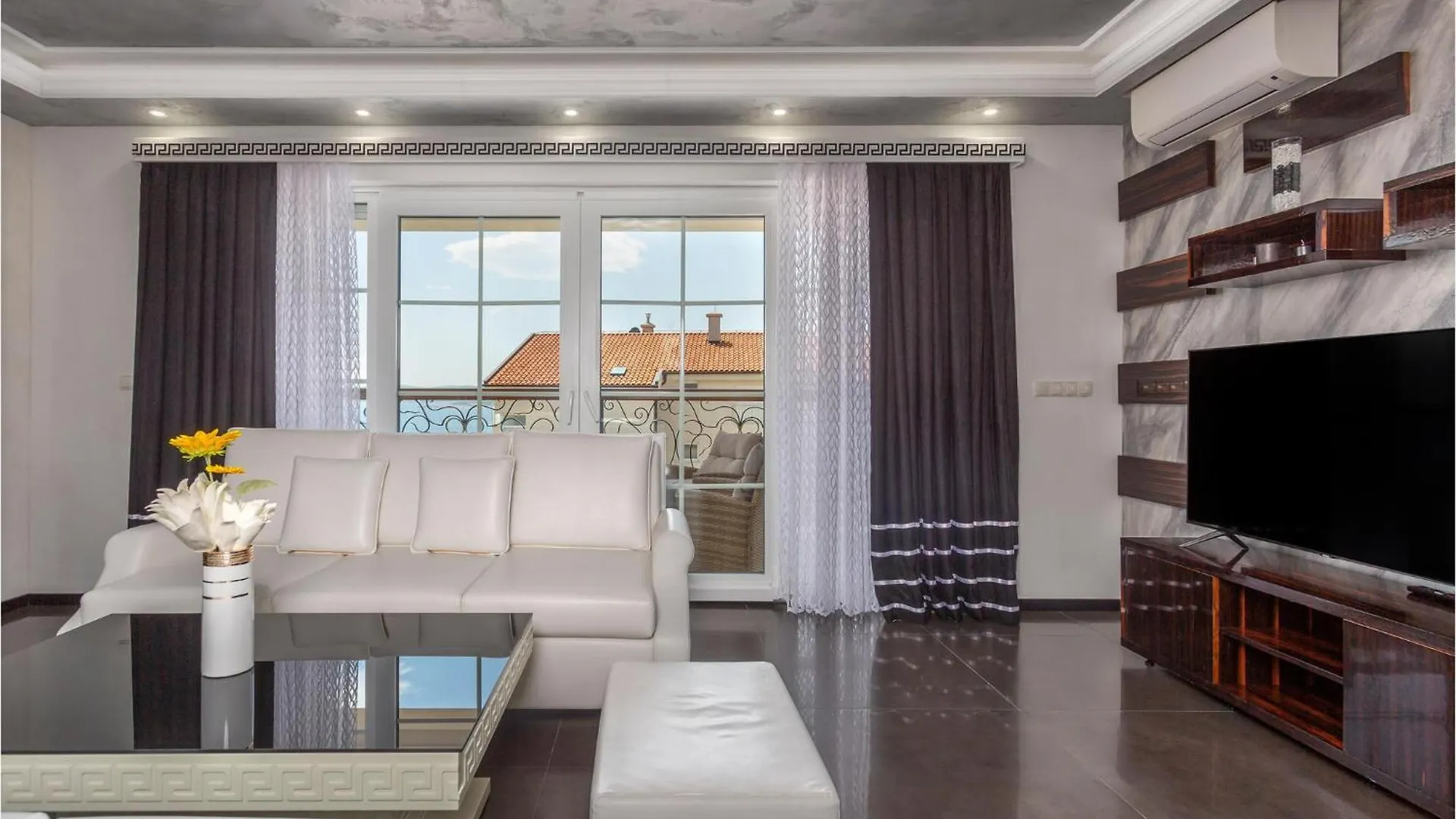 Nice Home In Crikvenica With Kitchen
